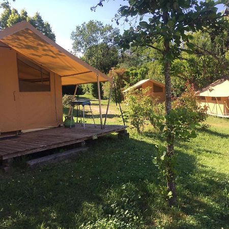 Camping Forcalquier Les Routes De Provence Exterior foto