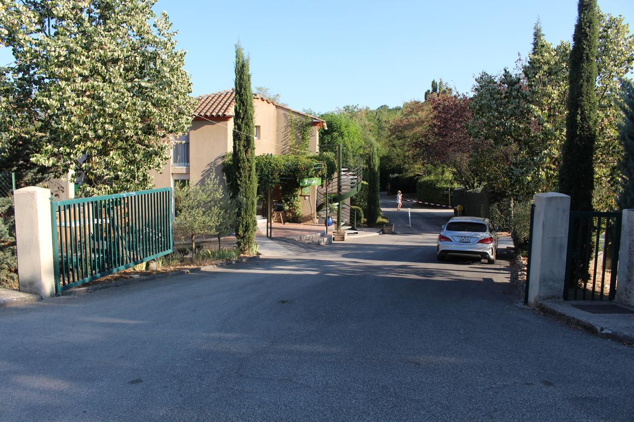 Camping Forcalquier Les Routes De Provence Exterior foto
