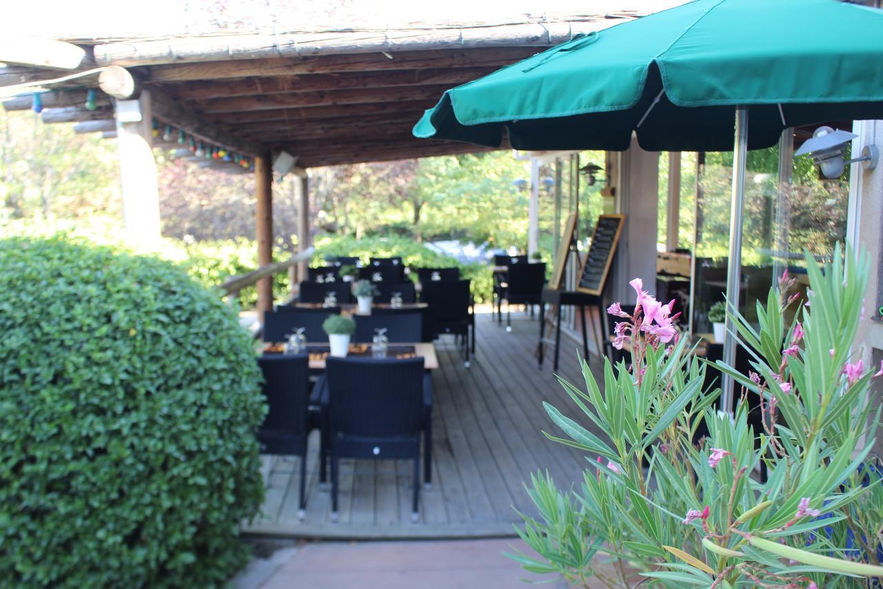 Camping Forcalquier Les Routes De Provence Exterior foto