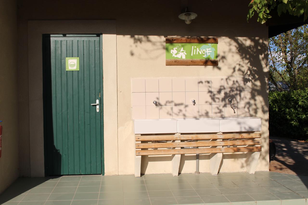 Camping Forcalquier Les Routes De Provence Exterior foto