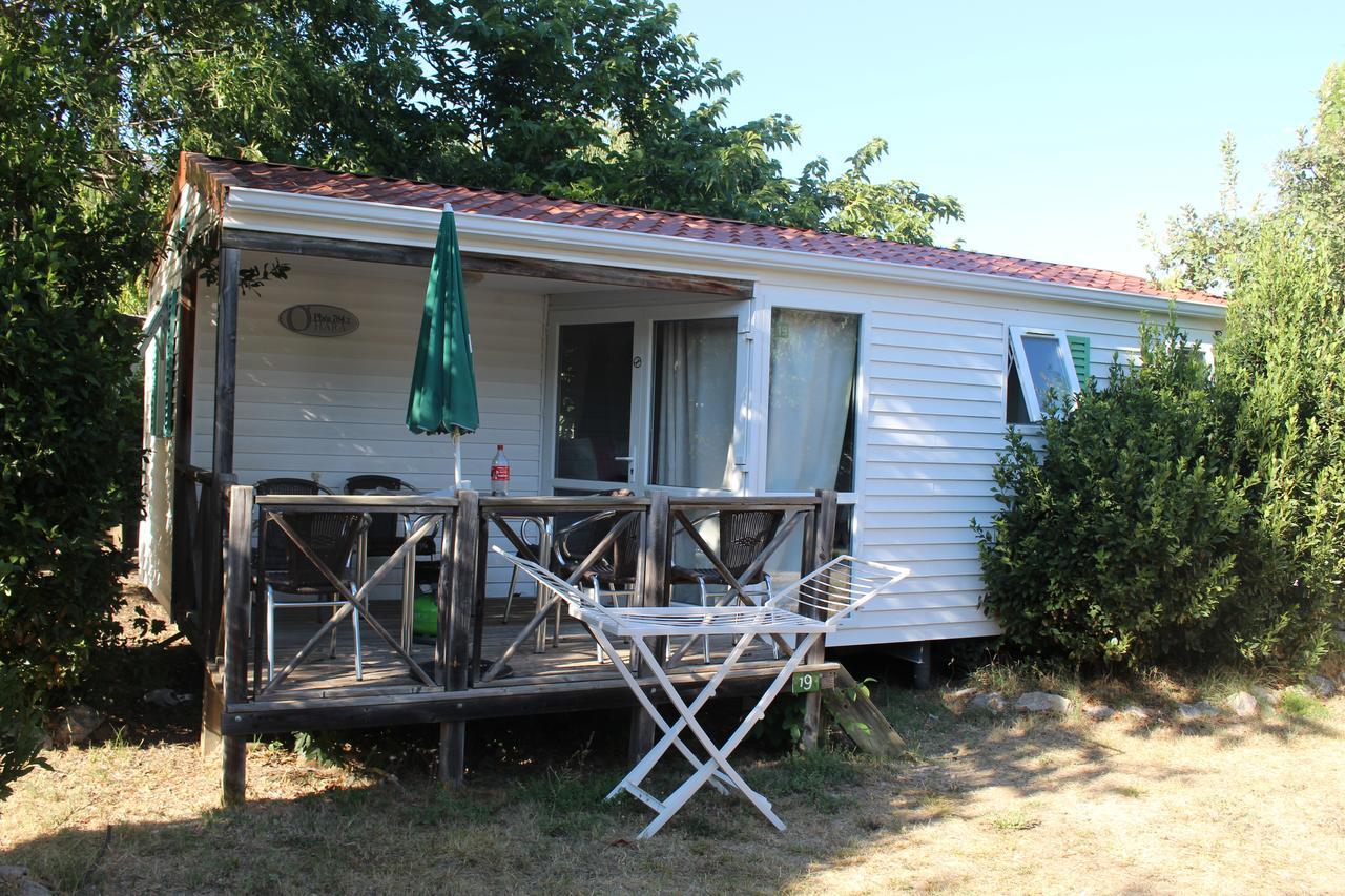 Camping Forcalquier Les Routes De Provence Exterior foto