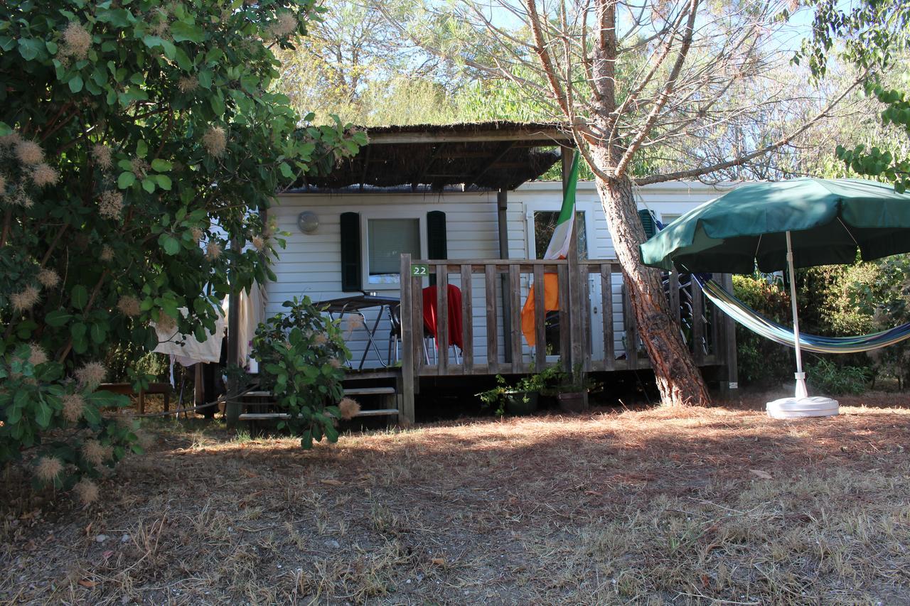 Camping Forcalquier Les Routes De Provence Exterior foto