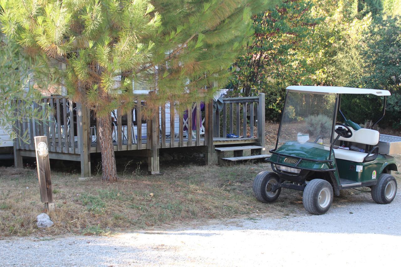 Camping Forcalquier Les Routes De Provence Exterior foto
